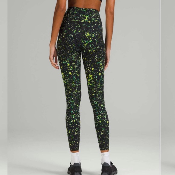 Lululemon Fast and Free High-Rise Tight 25"
Sparks Fly Multi - Picture 1 of 6